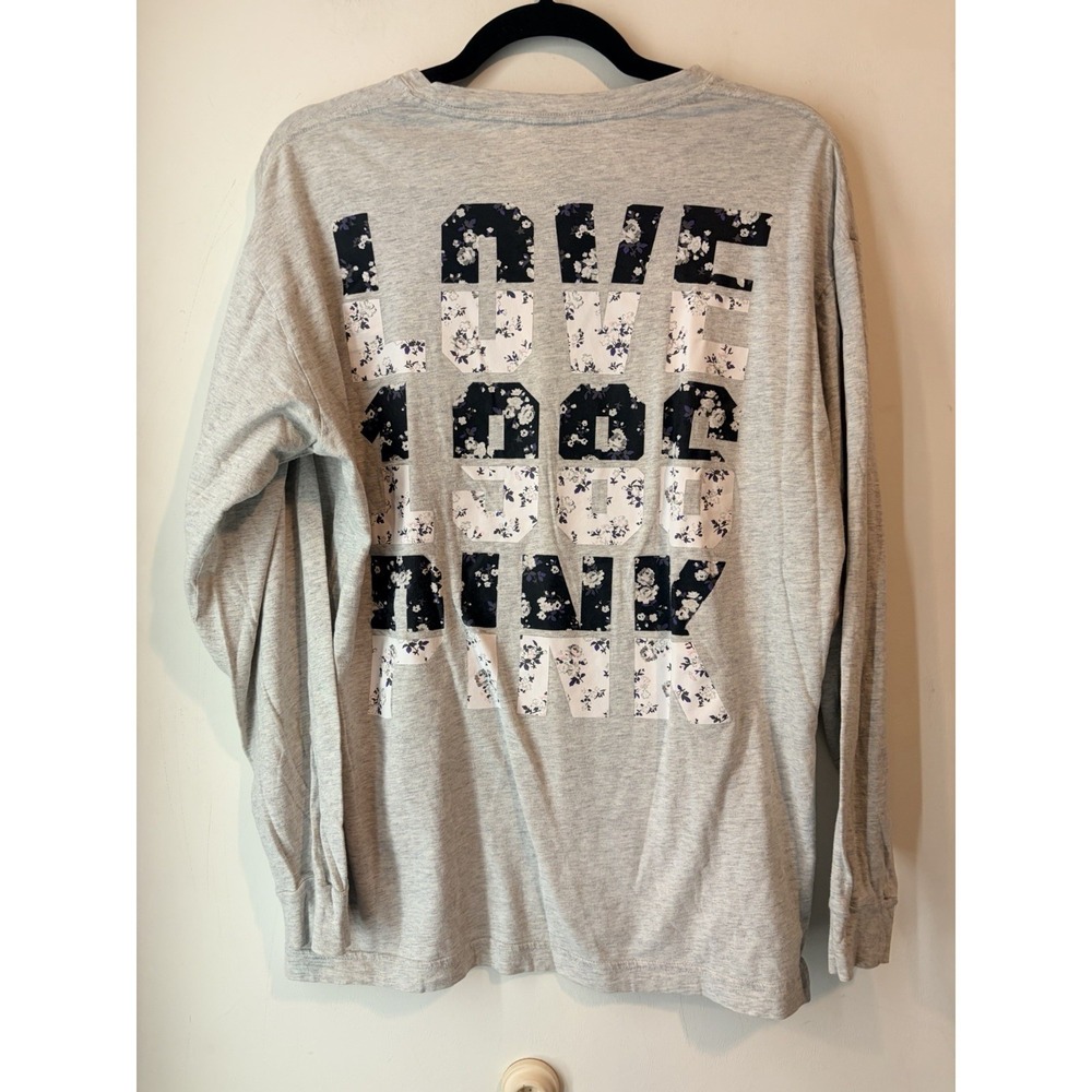 PINK Victoria's Secret Women's Gray Long Sleeve Pocket Tee Love Pink Graphic
